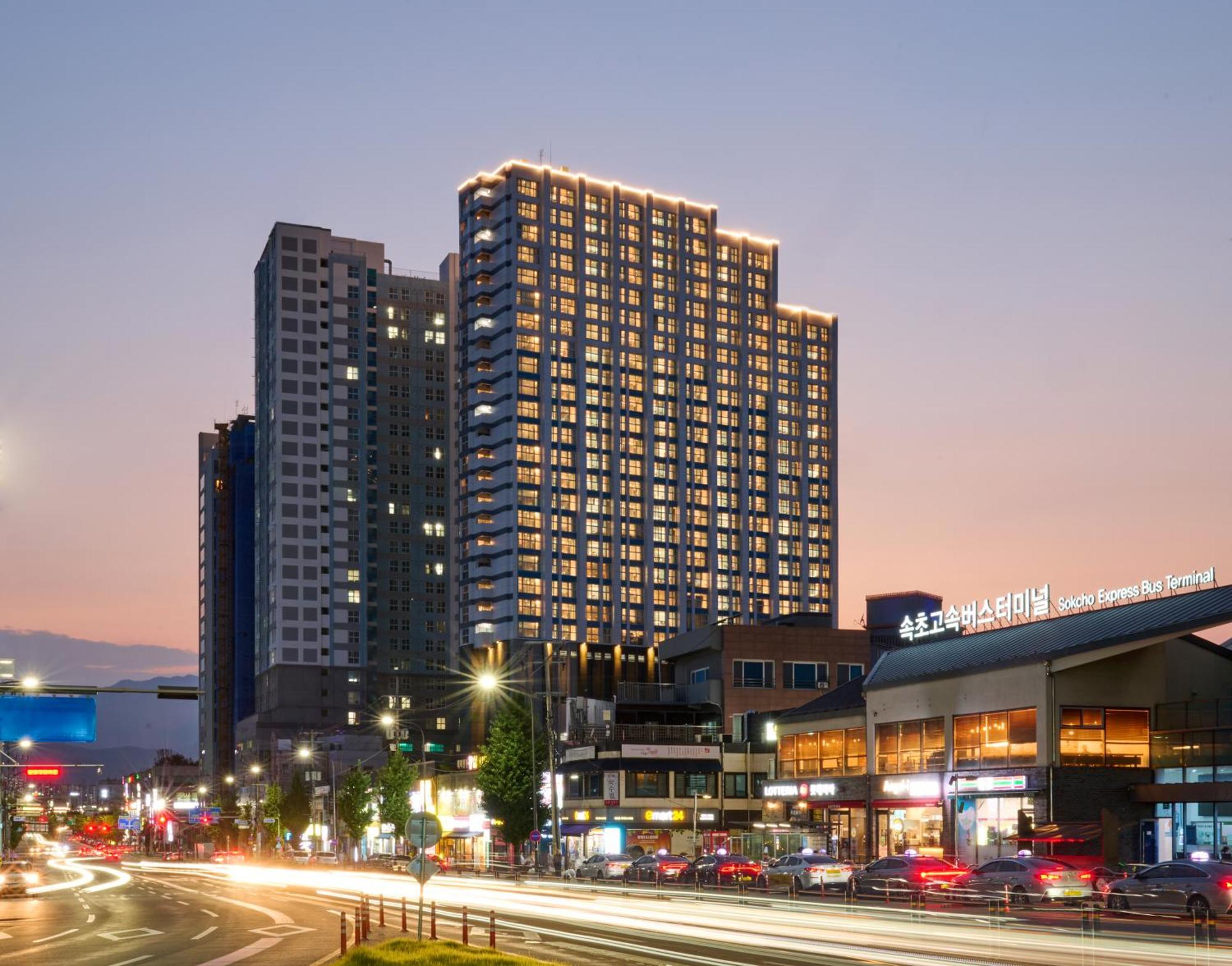 The Hotel Sokcho By Best Western Signature Collection Екстериор снимка